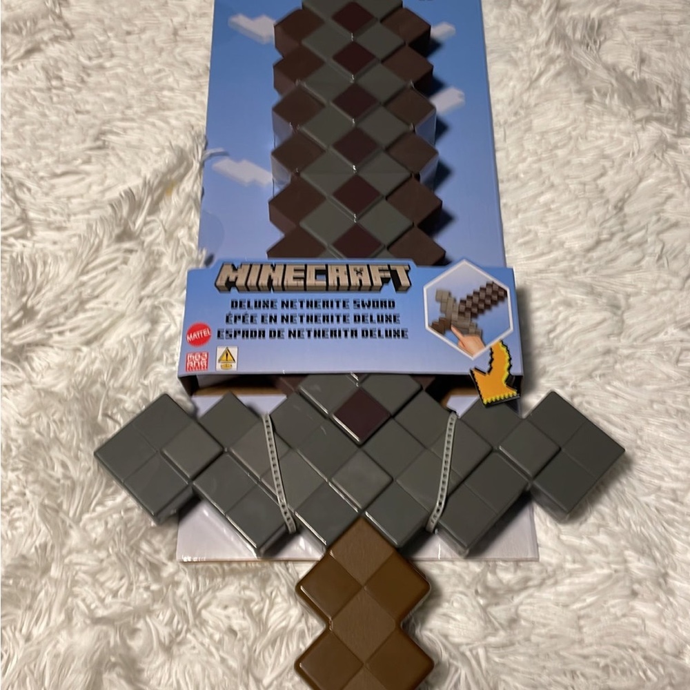 New Minecraft deluxe sword & Fusion Figure Hex BUNDLE SET - Picture 3 of 7